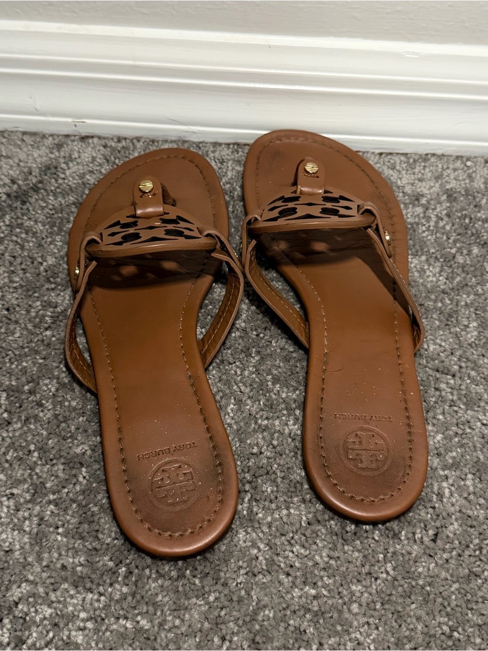 Tory Burch Brown Logo Cutout Leather Miller Sandals - Picture 6 of 6